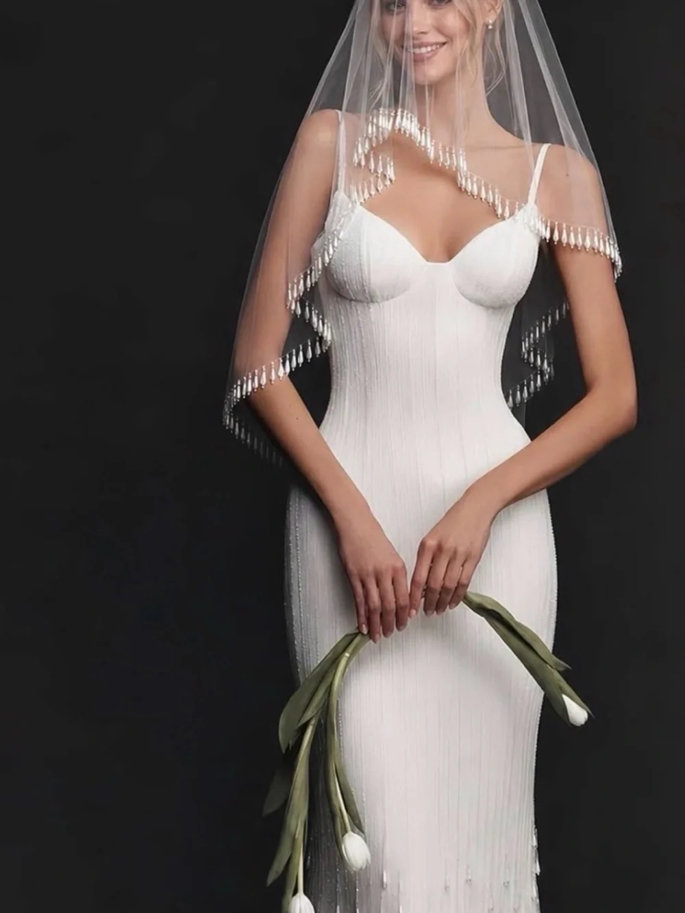 Bridal Teardrop Pearl Edge Veil - White
